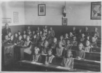 unbekannte Mdchenschulklasse Anfang des 20. Jahrhunderts; Photo aus dem Familienarchiv